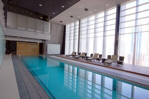 Indoor pool - Kennedy Towers - Index Tower (Dubai)