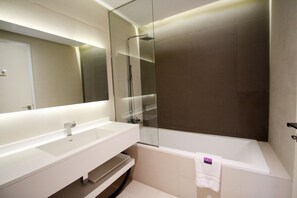Appartement, 1 chambre | Salle de bain
