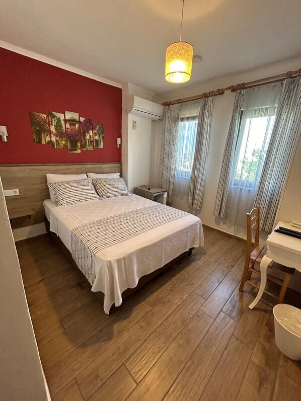 Kahden hengen elite-huone, 1 makuuhuone | Kannettavalle tietokoneelle sopiva työtila, ilmainen Wi-Fi