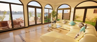 Kennedy Towers - Frond L Garden Home