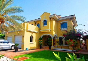 Exterior - E&T Holiday Homes - Frond C Villa (Dubai)