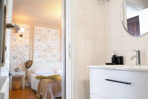 Bathroom - Bozcaada Panorama Hotel (Bozcaada)