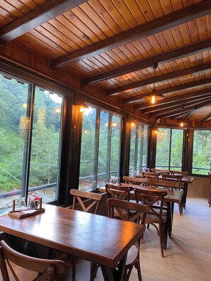 Foodcourt