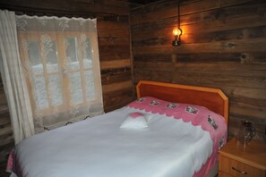 Bungalow, 2 slaapkamers | Geluiddichte muren, gratis wifi, beddengoed, rolstoeltoegang