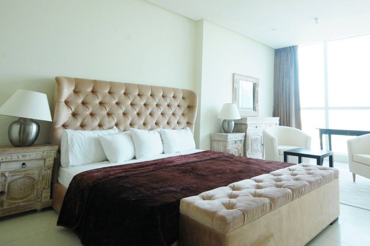 Apartment, 3 Bedrooms | 3 bedrooms, in-room safe, blackout drapes, iron/ironing board