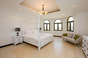 Villa, 4 Bedrooms | 1 bedroom, in-room safe, blackout curtains, iron/ironing board - Kennedy Towers - Frond P Villa (Dubai)