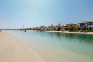 Villa, 4 Bedrooms | Beach