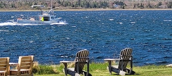 Whispering Waves Cottages