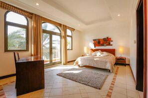 Villa, 5 Bedrooms | 5 bedrooms, in-room safe, blackout curtains, iron/ironing board - Kennedy Towers - Frond P Garden Home (Dubai)
