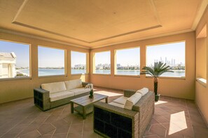 Villa, 6 Bedrooms | Terrace/patio - E&T Holiday Homes - Signature Villa K (Dubai)