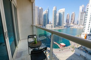Balcony - Kennedy Towers - Marina View (Dubai)