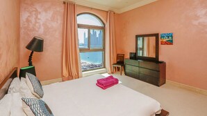 Apartment, 3 Bedrooms - Kennedy Towers - Fairmont North (Dubai)