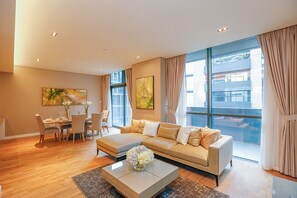 Apartment, 2 Bedrooms | In-room safe, blackout curtains, iron/ironing board, free WiFi - Kennedy Towers - City Walk (Dubai)