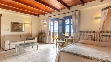 Habitación superior, hidromasaje | Insonorización, tabla de planchar con plancha y cunas gratuitas