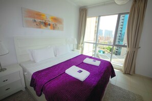 Apartment, 2 Bedrooms | 2 bedrooms, in-room safe, blackout drapes, iron/ironing board