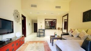 Living area - Kennedy Towers - Zaafraan 1 (Dubai)