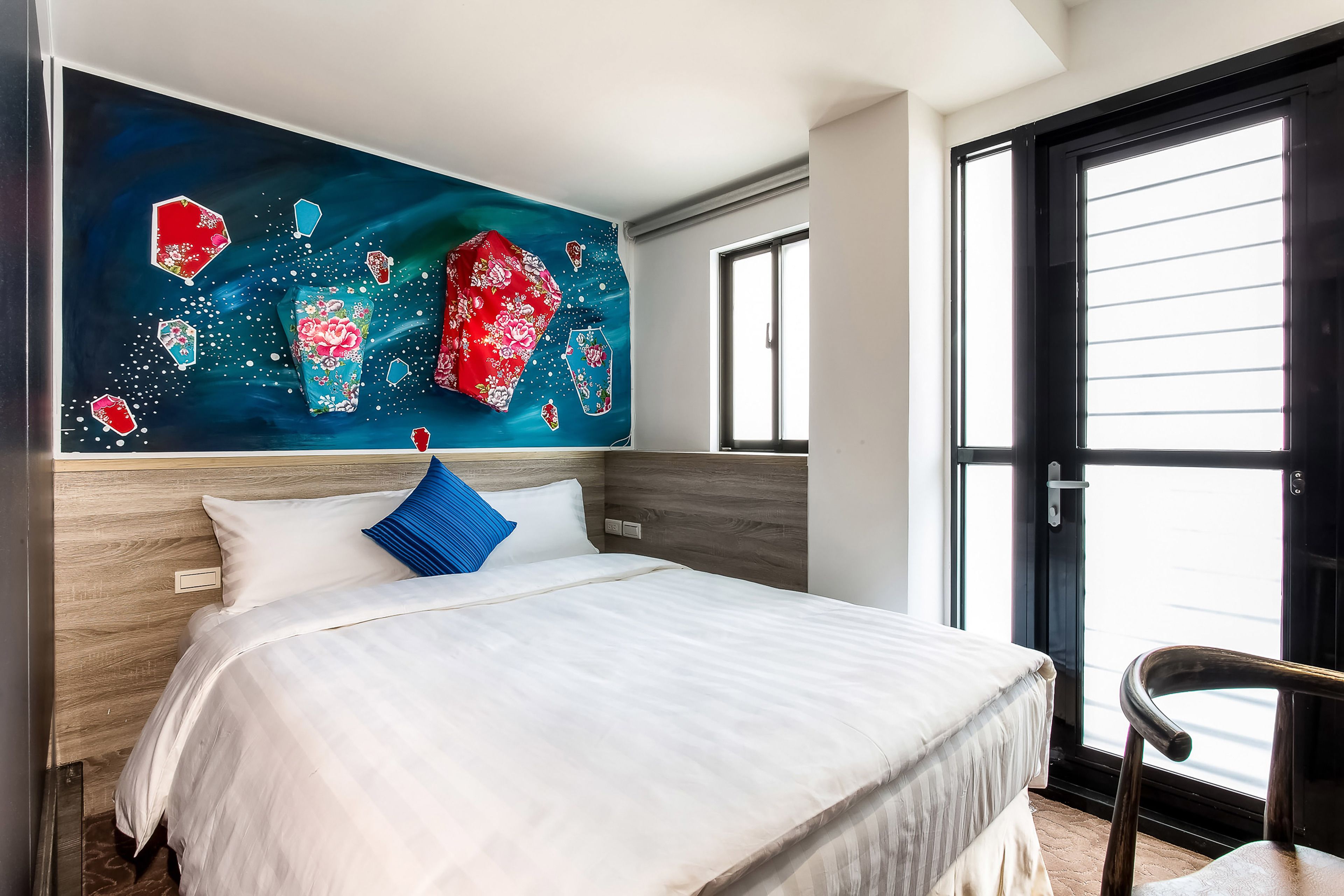 business double room, non smoking | in-room safe, desk, blackout curtains, soundproofing