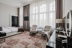 Double or Twin Room (Pils) | Minibar, in-room safe, desk, iron/ironing board