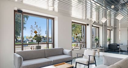 Summer Hotel Tott