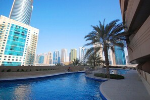 Outdoor pool - Kennedy Towers - Dream Tower (Dubai)