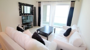 Living area - Kennedy Towers - Marina Heights (Dubai)