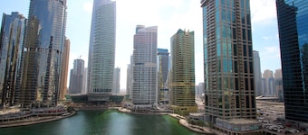 Kennedy Towers - Dubai Arch
