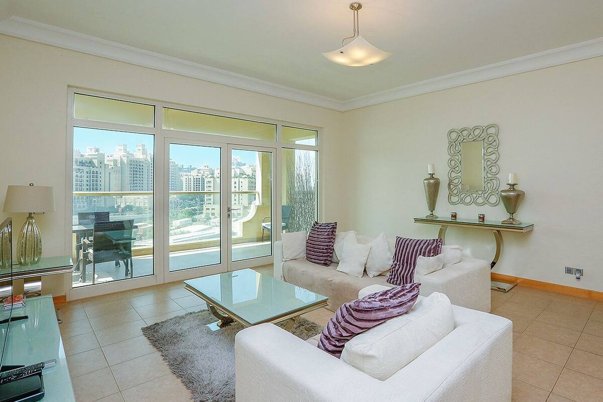 Apartment, 2 Bedrooms | Living area