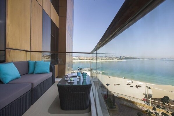 Apartment, 1 Bedroom, Sea View | In-room safe, blackout curtains, iron/ironing board, free WiFi - Kennedy Towers - Tiara Diamond (Dubai)