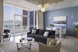 Apartment, 1 Bedroom, Sea View | Living area