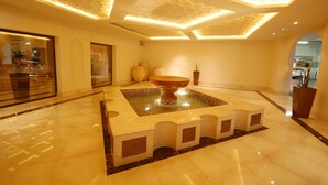 Interior detail - Kennedy Towers - Fairmont South (Dubai)