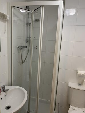 基本雙人房, 獨立浴室 (Small) | 浴室