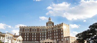 The Historic Cavalier Hotel and Beach Club, Autograph Collection