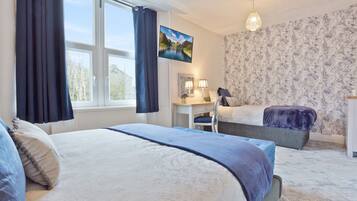 Double or Twin Room, Multiple Beds, Garden View | Premium bedding, iron/ironing board (on request), WiFi (free)