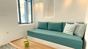 Estudio, en edificio contiguo (WindMills) | Área de sala de estar | Televisión LCD