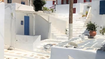 Studio, Annex Building (WindMills) | Terrace/patio