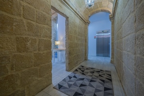 Reception - Kursara (Valletta)