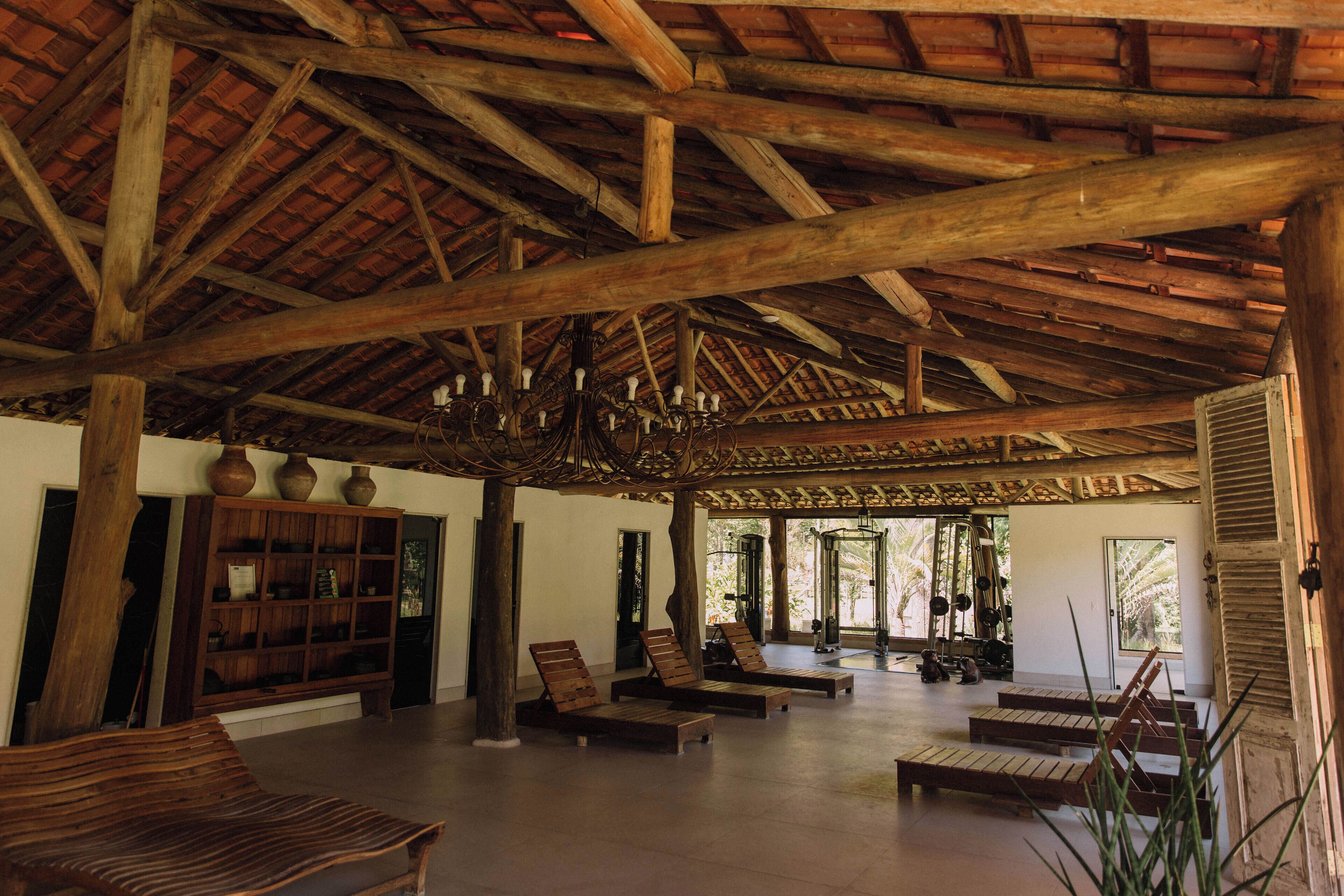 Breakfast, lunch and dinner served