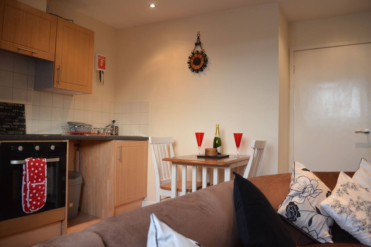 Apartamento, 1 habitación (Nja, second floor apartment ) | Zona de estar | Una televisión de pantalla plana