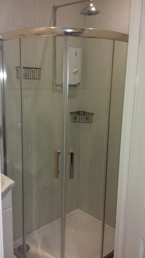 Studio, 1 King Bed, Ensuite (Mary Rose) | Bathroom | Shower, towels
