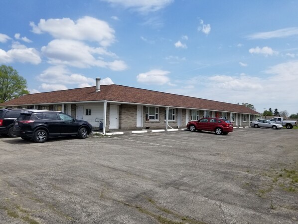 Exterior - Eastwood Motel (Woodstock)