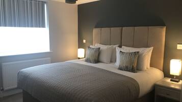 Standard Double Room | Desk, free WiFi, bed sheets