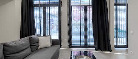 Classic Suite | Living area | LCD TV