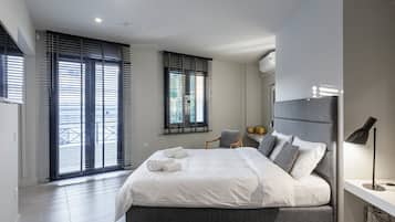 1 bedroom, in-room safe, laptop workspace, iron/ironing board