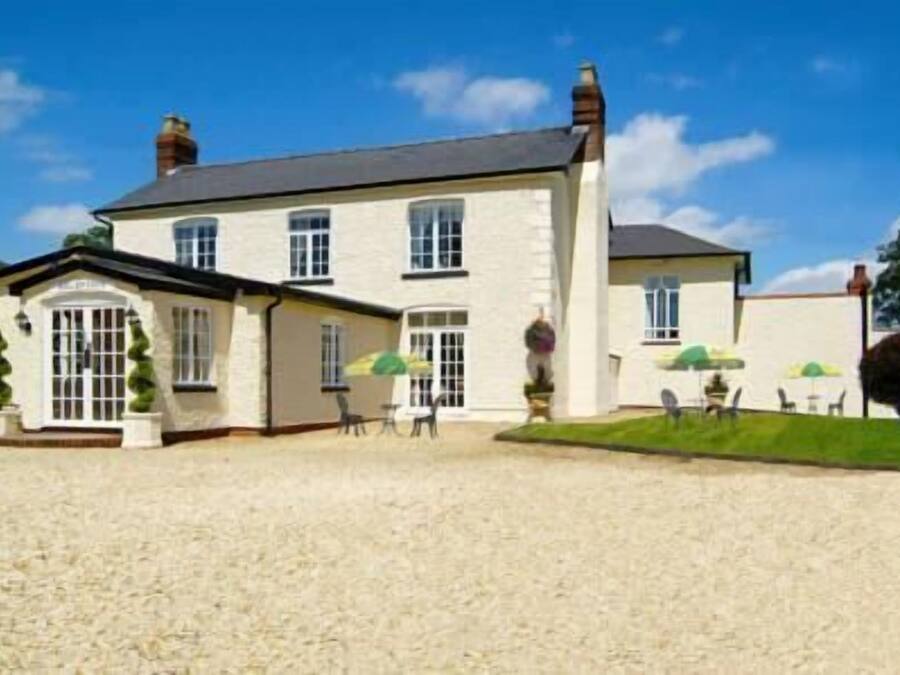 Façana frontal de l'allotjament