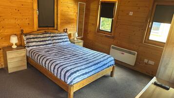 1 bedroom, individually decorated, individually furnished