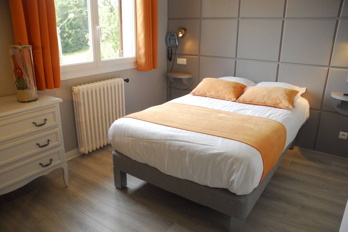 Standard Double Room | Free WiFi