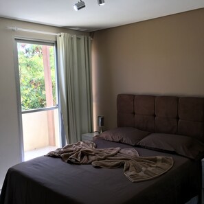 Apartament | Minibar, escriptori, cortines opaques i wifi gratuïta 