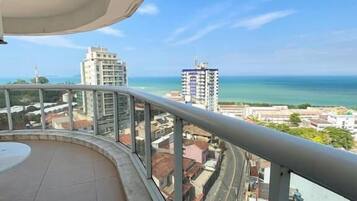 Suite familiar, pati | Vista des de l'habitació