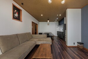 Living area - Shiki Homes SHINJIN (Kyoto)