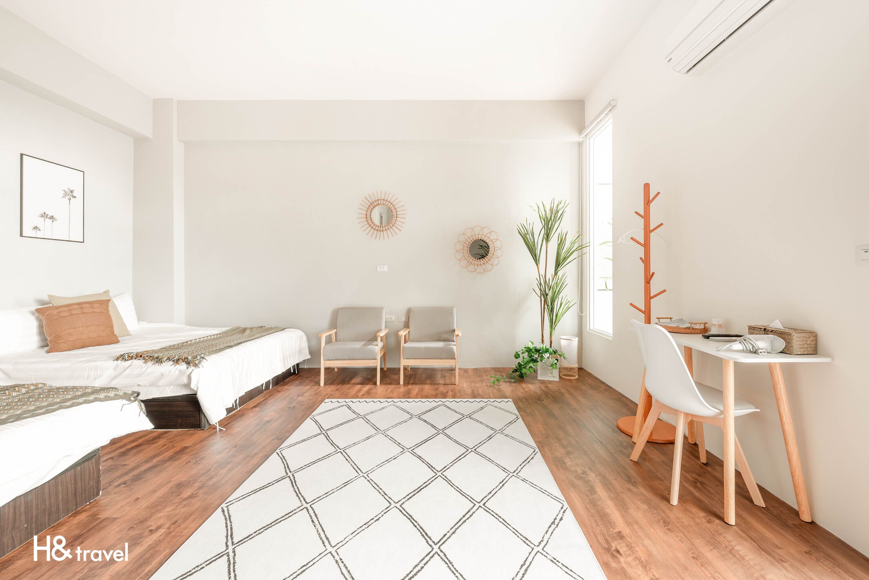 Family Suite-with balcony | Blackout drapes, soundproofing, free WiFi, bed sheets